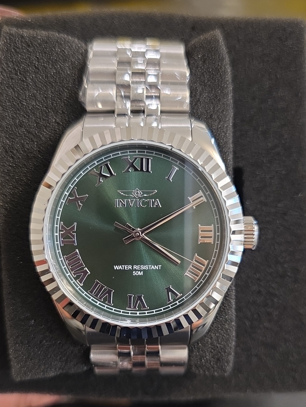862.  Invicta Specialty Windsor Men's Watch - 43mm. Steel (47398)